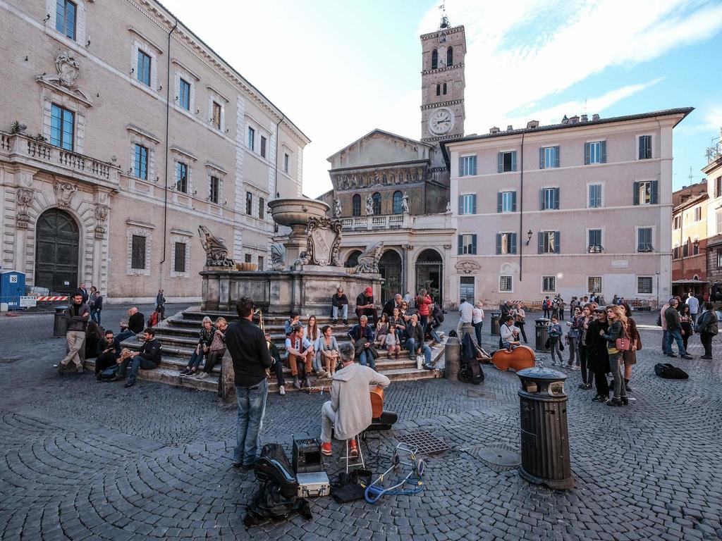 Ancient Trastevere Vespa Loft Rom Exteriör bild